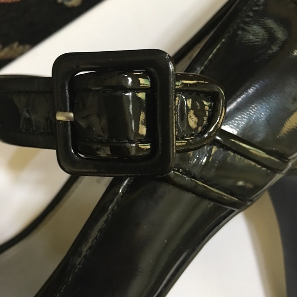 Calvin Klein Mary Janes Size 8M - Picture 3 of 8